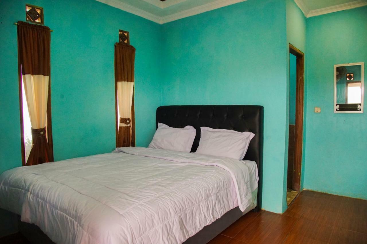Omah Sundak Homestay Tepus Exterior photo